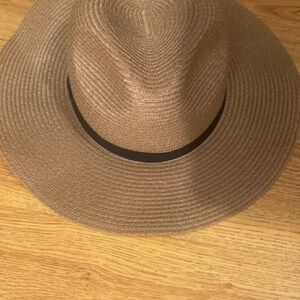Banana Republic factory straw fedora with black size medium/large